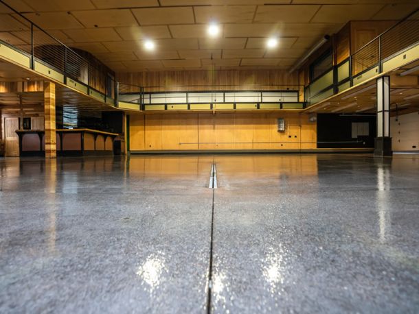 Showroom Floor Refinishing